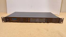 Uwm-8216 Acesonic Uhf Twin Channel Digital Wireless Karaoke Microphone System 800mhz
