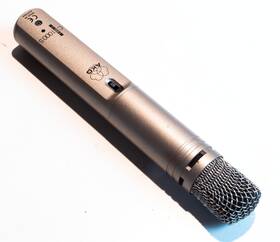 C1000 Akg 002761000481 S Small Diaphragm Condenser Microphone In Excellent Condition