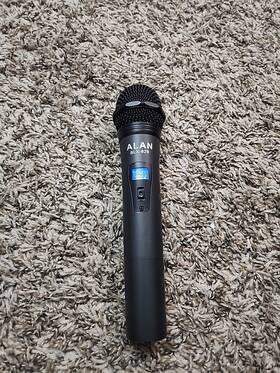 Blx-628 Alan Wireless Handheld Microphone 22 Channels Great Condition
