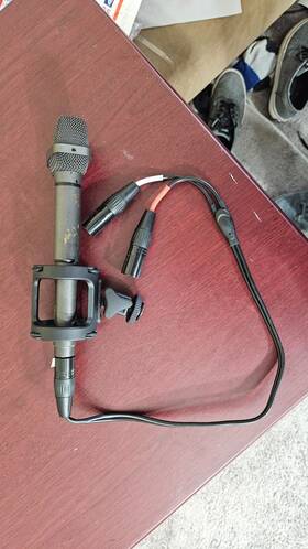 Atm825 Audio-technica X-y Stereo Condenser Mic With Breakout Shock-mount