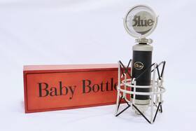 22-35357 Blue Baby Bottle Condenser Microphone With Case Shock Mount