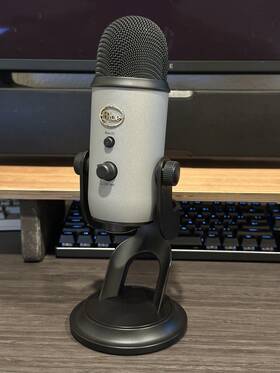 888-000377 Blue Yeti Usb Microphone