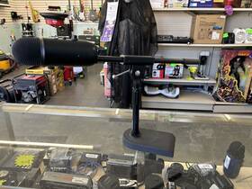 A00123 Blue Mic With Proline Stand