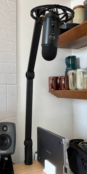 Byetifc5k5 Blue Microphones With Boom Arm Stand - Black