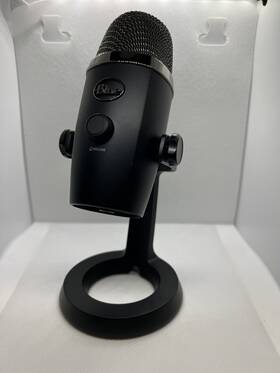 Blue Microphones 836213001639 Logitech Yeti Nano Microphone
