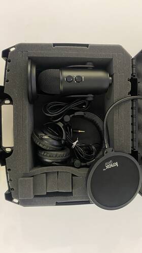 Blue Microphones Blackoutyeti-gr K4 Yeti Usb Microphone Slate With Pop Filter Tascam Headphones And Case
