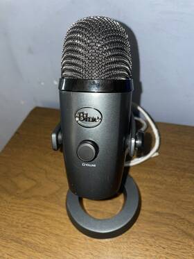 A00136 Blue Yeti Nano Usb Studio Vocal Condenser Microphone