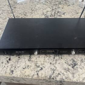 B-702 Bnk Uhf Wireless Microphone Receiver Used