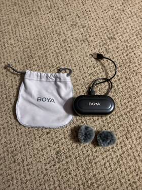 Boya 974700659094 Omic-d-b Wireless Lavalier Microphone For Iphone Mfi Certified Noise Cance