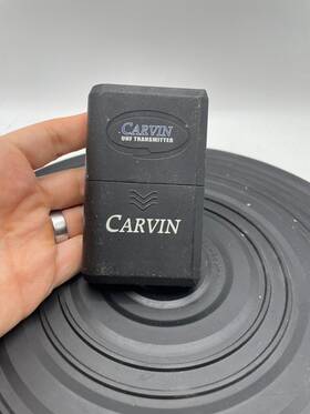 H38u1000 Carvin Uhf Transmitter Untested / Powers On
