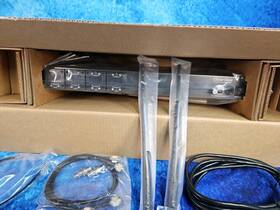 910-6000-408-c Clearone 4 Channel Wireless Receiver Compressed With Docking Station