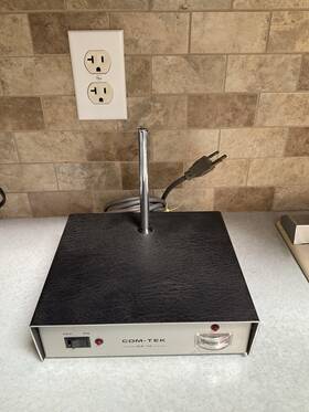 Mr-72 Com-tek Wireless Microphone Transmitter Untested But Powers On - See Pics