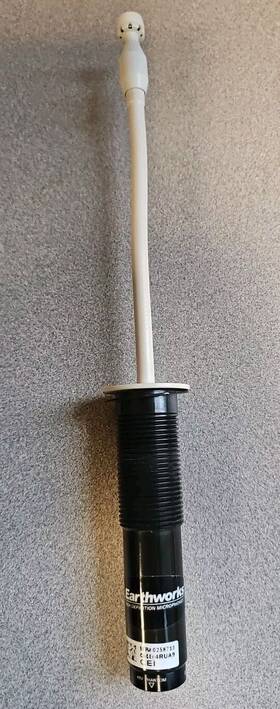 Im3-w Earthworks Gooseneck Microphone