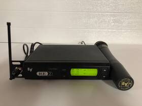 Re2-n2 Electro-voice Uhf Wireless Receiver With N/d267a Handheld Microphone