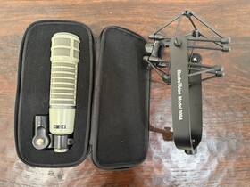 Re20bun Electro-voice Re20 Broadcast Microphone With 309a Shockmount