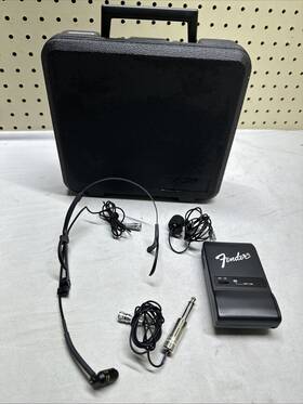 Wtx-1 Fender Wireless Headset Microphone System With Case