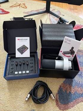 Fifine 691167275136 Gaming Equipment Bundle Dynamic Xlr/usb Microphone Set With Audio