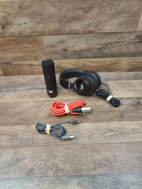 Cm25-mkiii Focusrite Scarlett Studio Condenser Microphone Cm25 Mkii And Hp60 Mkiii Headphones