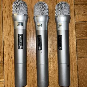 925h Front Row To Go Handheld 3x Wireless Microphone W Charger Port