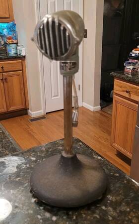 M105 Herald Vintage Crystal Microphone Model Cast Iron Snyder Base Untested
