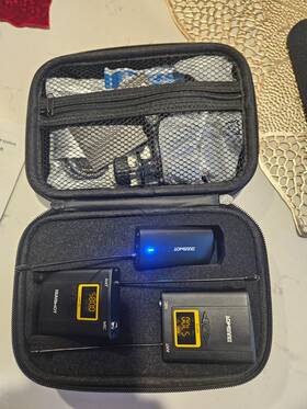Wm-102 Huusmot Wireless Lavalier Microphone System Dual Uhf Transmitters Receiver