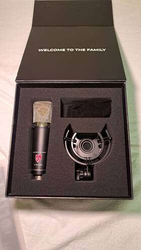 La220v2 Lauten Audio La-220 V2 Fet Large-diaphragm Cardioid Condenser Microphone