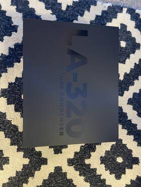 La320v2 Lauten Audio Black Series La-320 V2 Twin-tone Large-diaphragm Tube Microphone