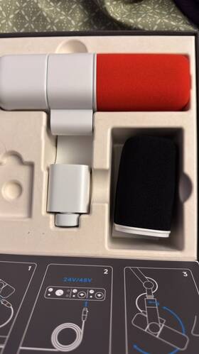 988-000490 Logitech Blue Sona Dynamic Xlr Broadcast Mic - Off White