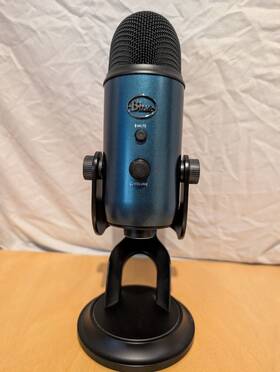 996000369 Logitech Blue Yeti Usb Microphone - Teal And Black
