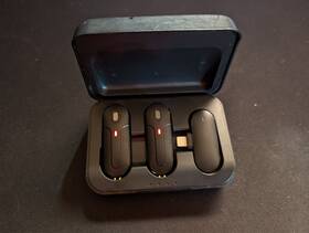 M8-2-l Maxdoria Wireless Lavalier Microphone For Iphone Ios 2 Transmitters 1 Receiver Charging