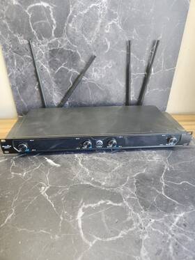 Mk-240-1 Microking Wireless Microphone System Uhf 4 Channels No Microphones