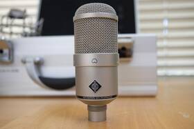 008434 Neumann M147 Microphone With Case And Ea1 Shock Mount Excellent Condition