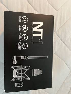 R-r72-nt1signature R De Nt1 Signature Series Large-diaphragm Studio Condenser Microphone - Black