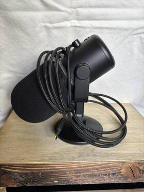 Rz19-02280100-r3m1 Razer Seiren Elite Desktop Dynamic Microphone Streamlabs Certified 3.5mm Jack