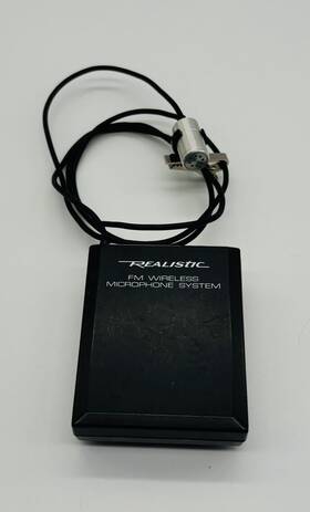32-1221t Realistic Vintage Fm Wireless Microphone Untested
