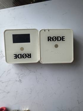 Fp0054493 Rode Wireless Go White Microphone Receiver Compact Lightweight 3.5mm Trs Cables