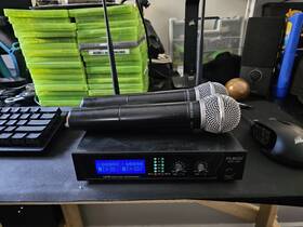 Uhf-380 Rsq Uhf380 Wireless Microphone System Dual Handheld Mic