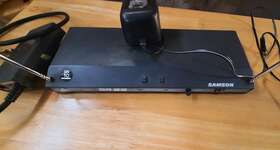 Sr22 Samson Wireless Receiver And Transmitter With Ac Adapter