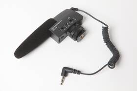 Sennheiser 044155017748 Mke 400 Compact Shotgun Microphone - Excellent