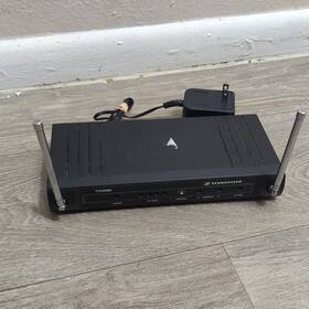 691-693 Sennheiser Em1-b Mhz Diversity Receiver