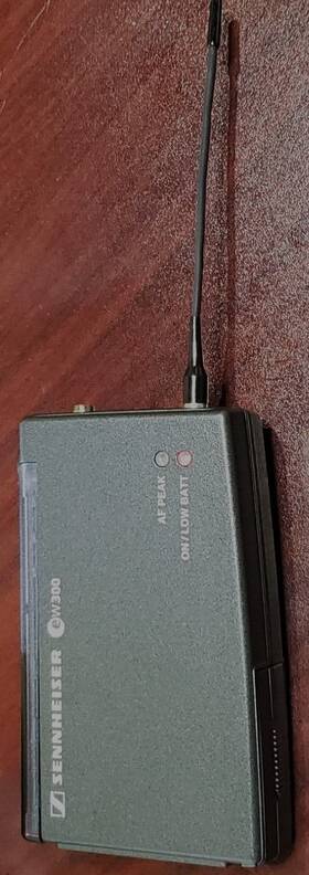Sk300-b Sennheiser Evolution Sk300 Wireless Bodypack Transmitter B 630-662mhz Ew100 Nice