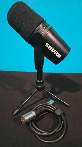 Sm7db Shure 042406630498 Mv7 With Xlr Cable Used No Box