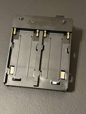 Adx5bs-l Shure Battery Sled For Adx5d