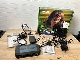 Pg30 Shure Blx4/pg30 Blx Wireless Headset Microphone System With Bodypack 2 Microphones