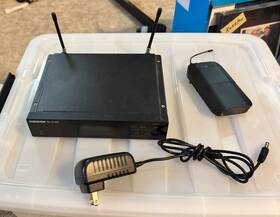Bxl4r Shure H10 Wireless Guitar/ Mic System