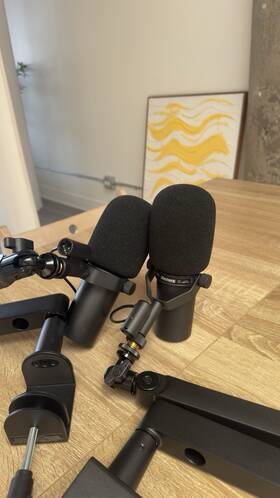 Mv7x Shure 2 X Podcast Microphones With Boom Arm Stands