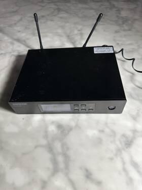 Qlxd-h50 Shure Wireless Reciever 543-590mhz