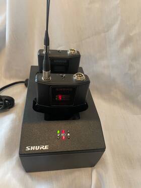 Qlxd1 Shure -v50 Qty. 2 Digital Wireless Bodypack Transmitter H50 With Charger