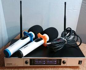Slx68 Shure Wireless Microphone System With 2 Microphones Plug