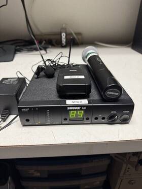 692-716 Shure Uc4-ub Uc Wireless Receiver Mhz Combo With Hard Pelican Case